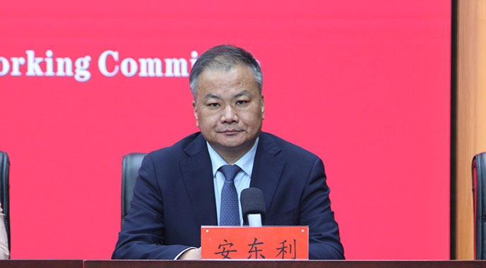 安东利.jpg